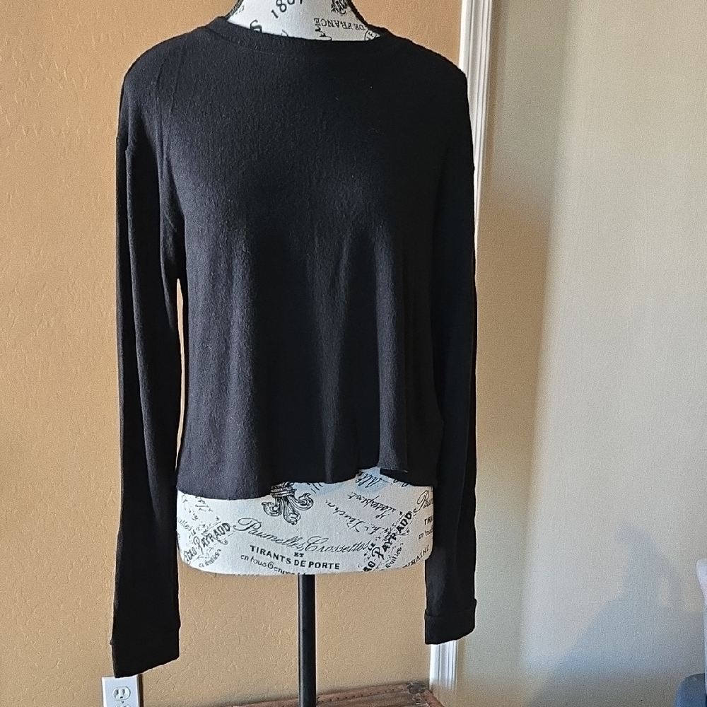 Able Black Long Sleeve Women's Tee